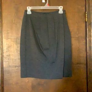 NWOT ladies gray Banana Rep skirt, sz 0